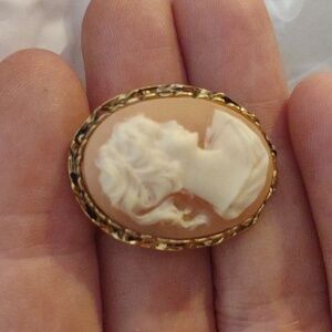 Vintage SC Sarah Coventry brooch